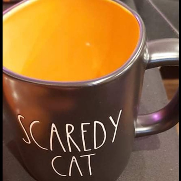 Rae Dunn scaredy cat mug🇺🇸
